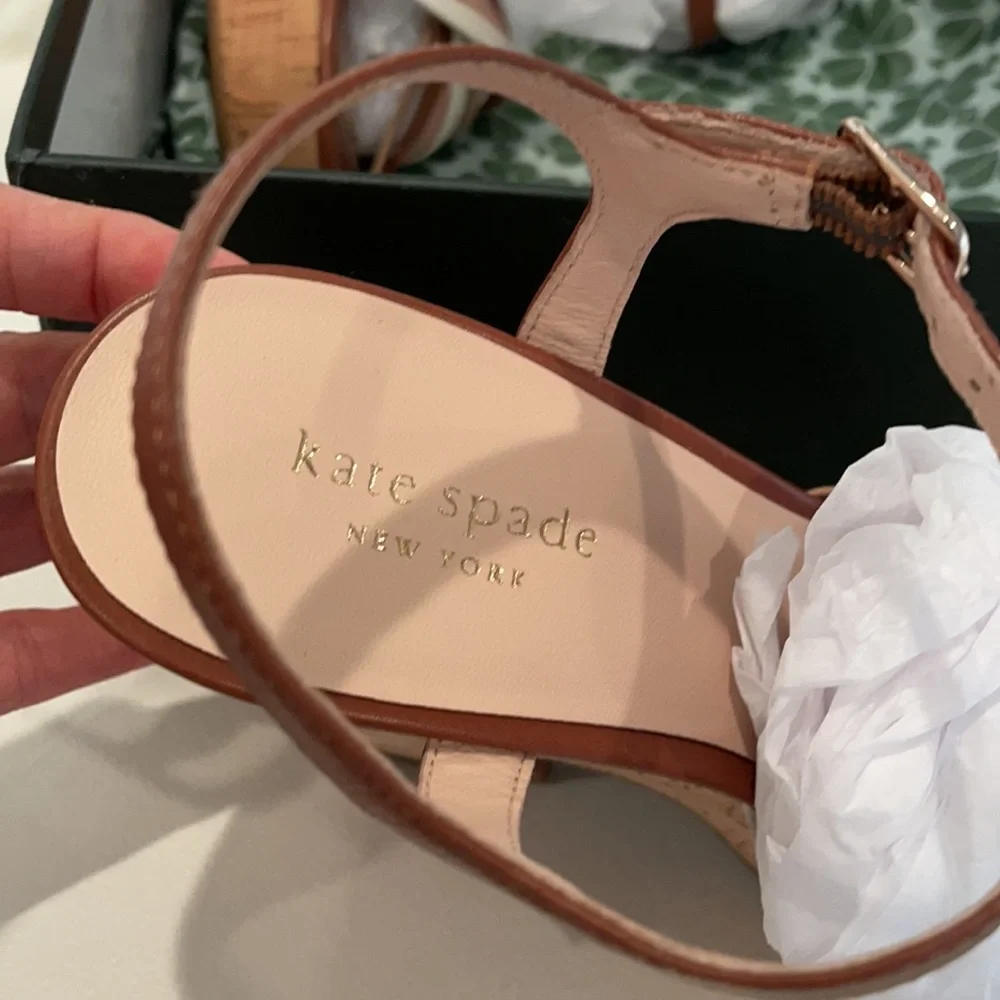 NIB KATE SPADE platform sandals 5 1/2” Multi grain leather beige tan blushpink 8